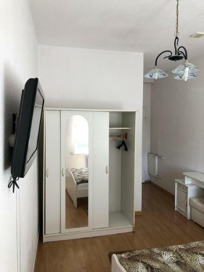 Setpol 1 Bed & Breakfast Wyszomierz  Bagian luar foto