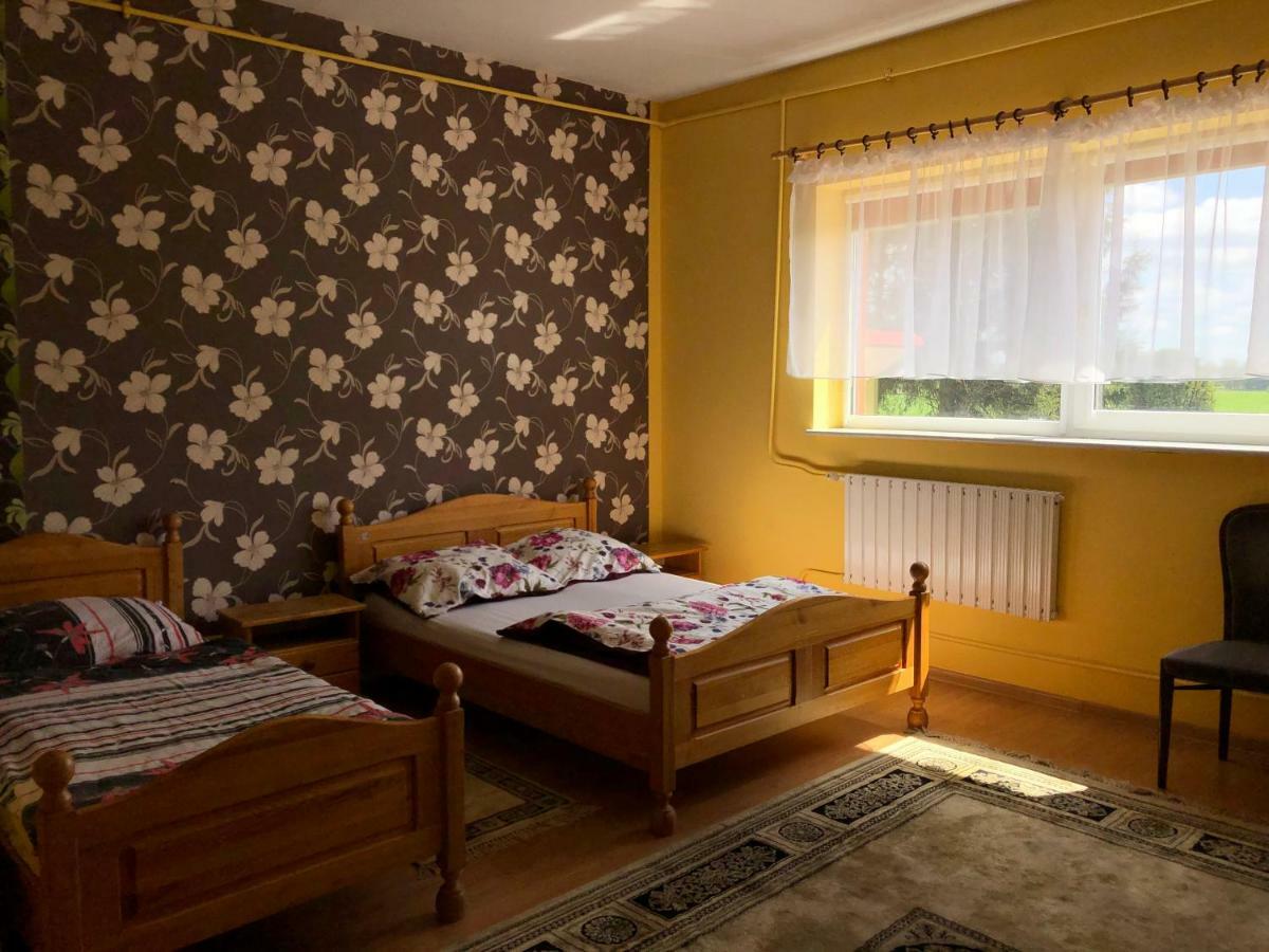 Setpol 1 Bed & Breakfast Wyszomierz  Bagian luar foto