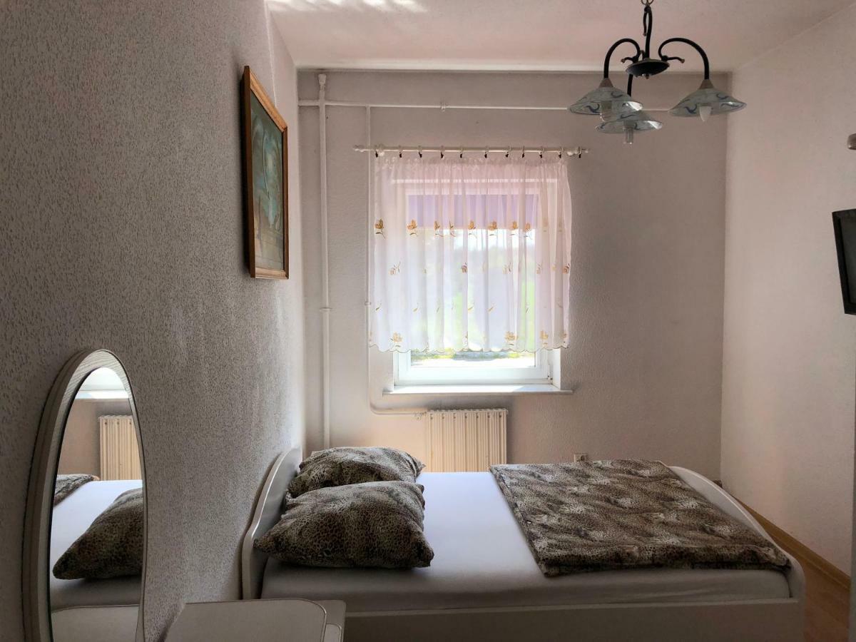 Setpol 1 Bed & Breakfast Wyszomierz  Bagian luar foto